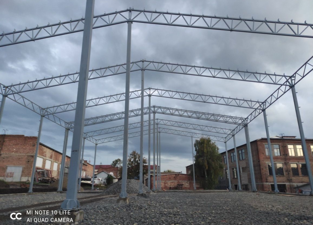 Будiвництво покрiвлi ангарiв складiв Днiпро